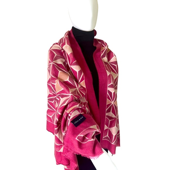 chloe and lex Accessories - Chloe and Lex extra large super soft throw or wrap in blush and pink for spring